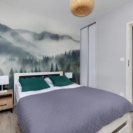 Bright Smrekowa In With Parking By Renters Appartamento *