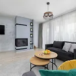 Lägenhet Bright Smrekowa In With Parking By Renters *