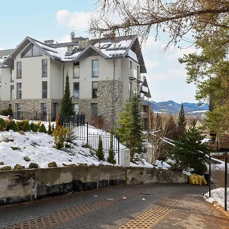 Bright Smrekowa In With Parking By Renters